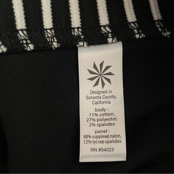 NWT Athleta Mala Black/White Striped Dress - Size: Small - Picture 5 of 8